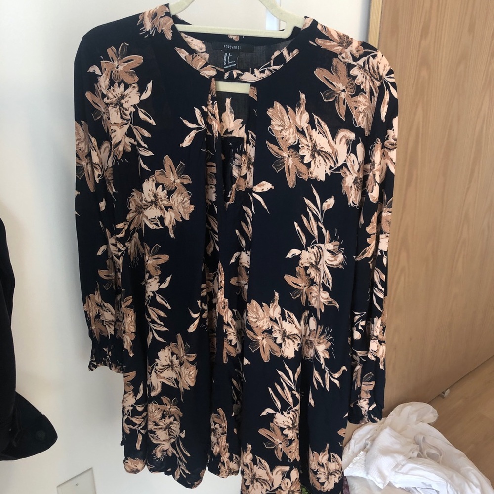 Long Sleeve Floral Shift Dress
